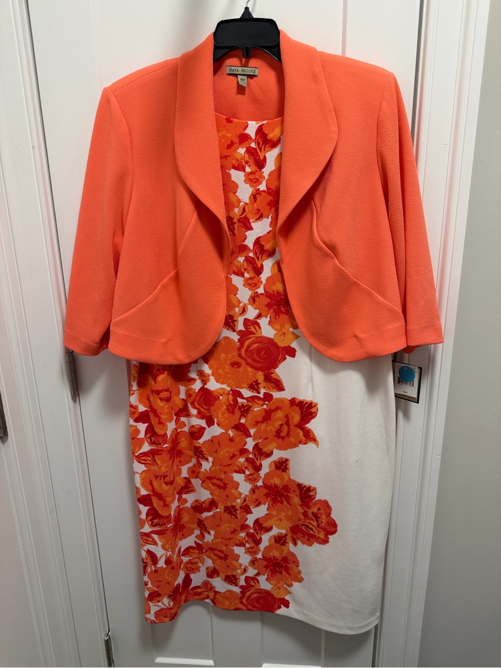 Maya Brooke Coral & White Floral Dress w/Textured Jacket 18W